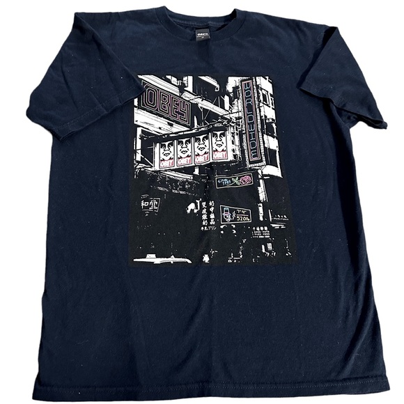 Obey Men’s Chinese Star Tshirt size Medium - Picture 1 of 6